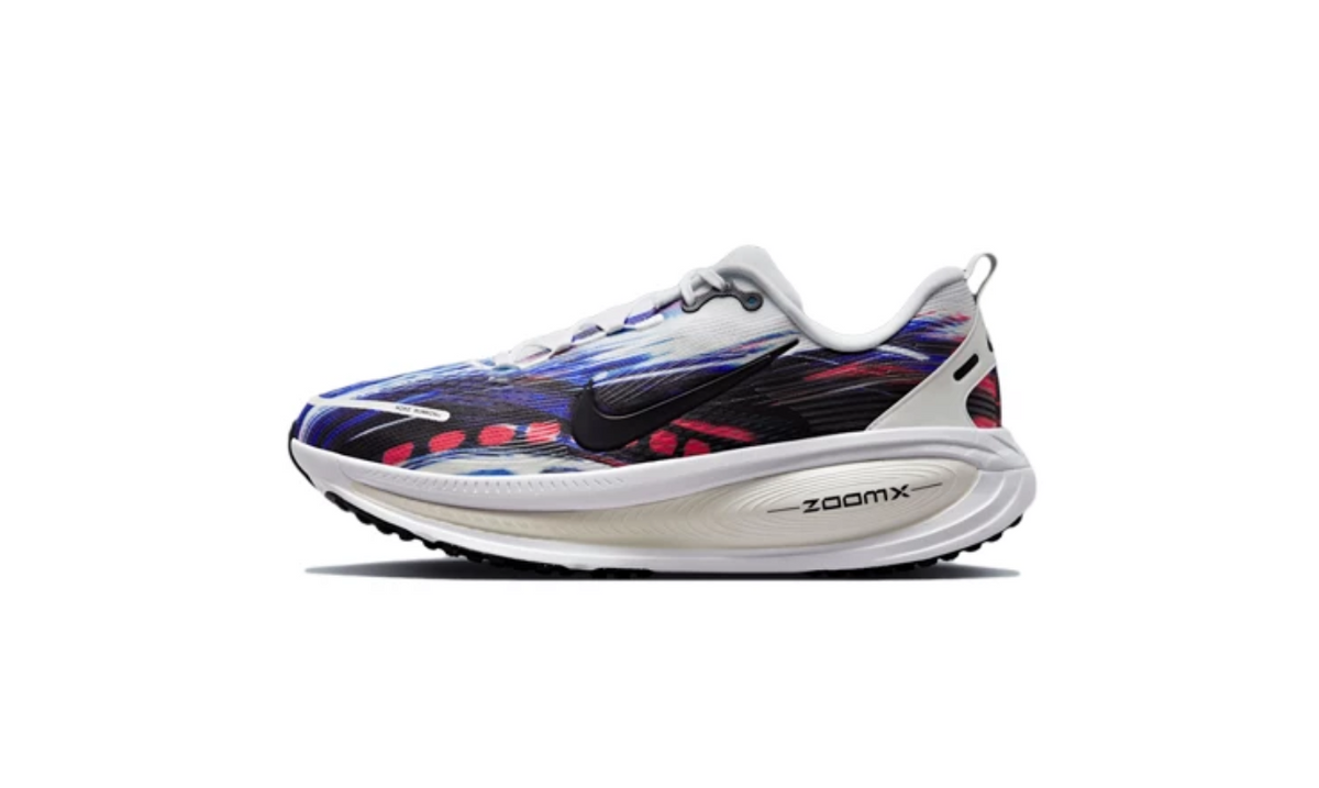 Nike Vomero 18 SE Light Trails | IB8164-999