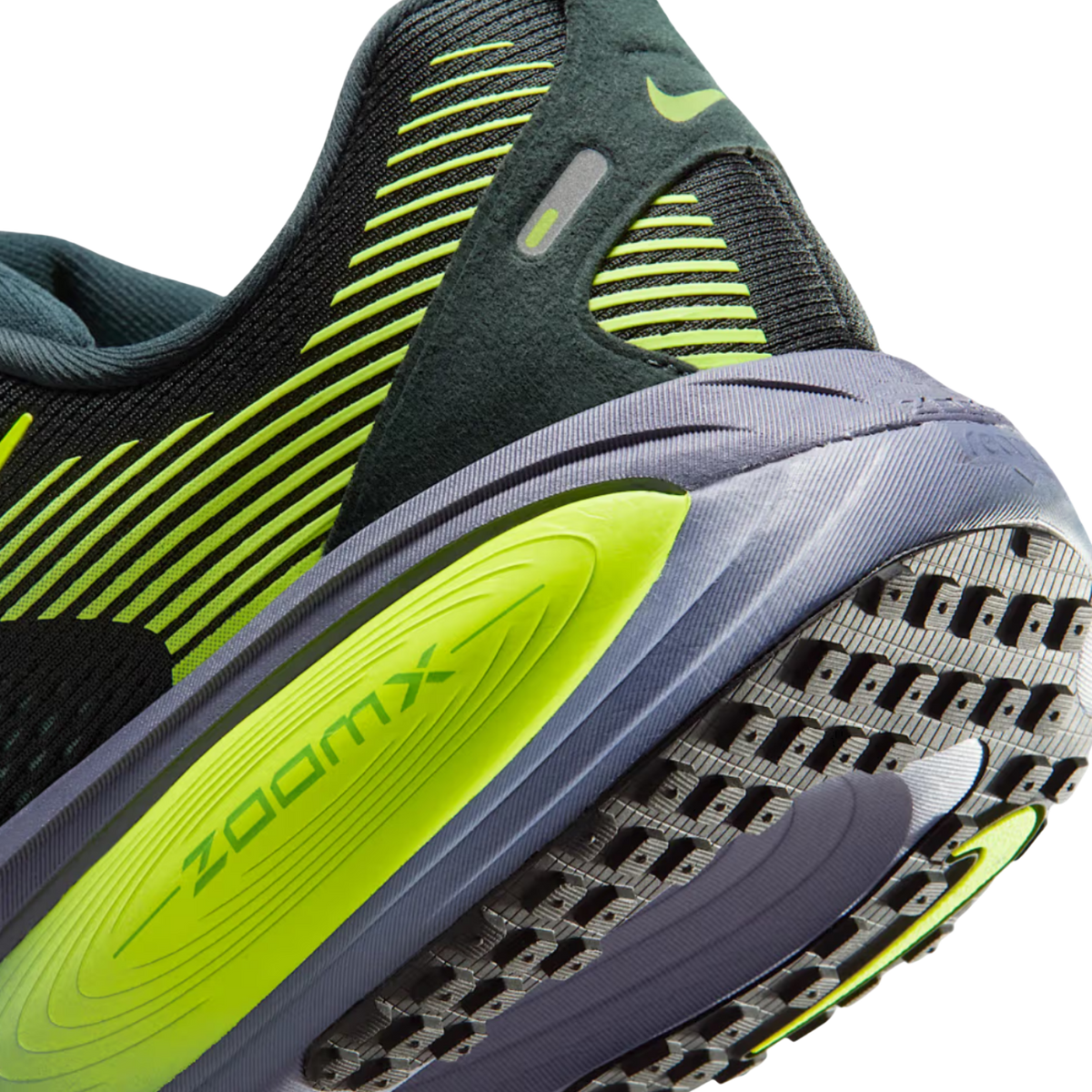 Nike Vomero 18 "Seaweed" – Verde | HM6803-301