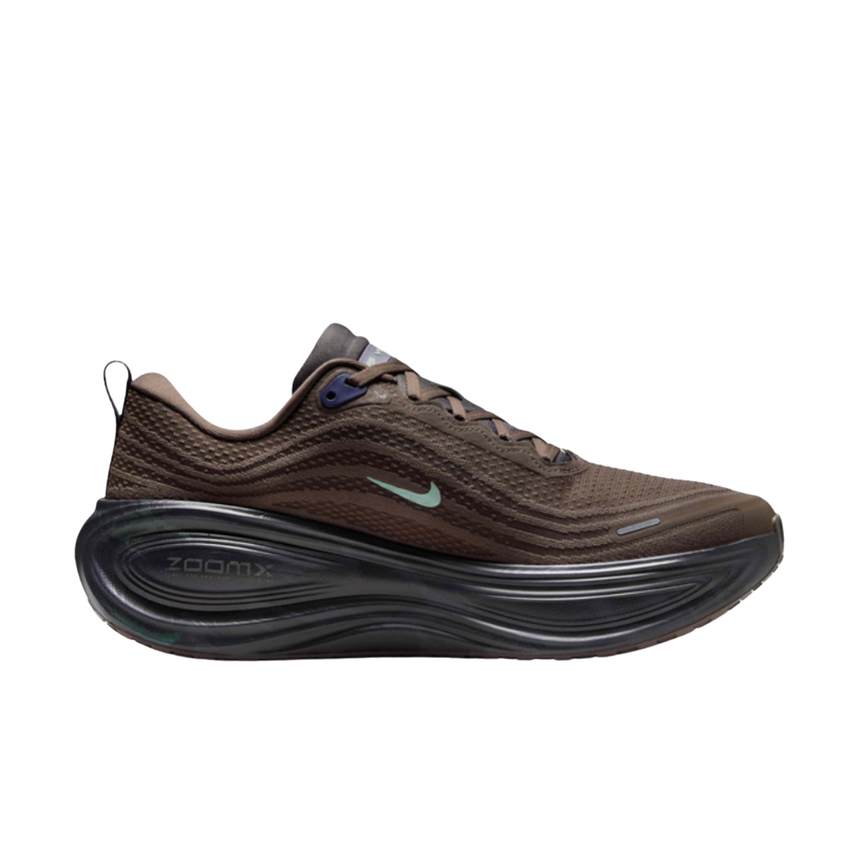 Nike Vomero Plus – Maro | IR7550-030