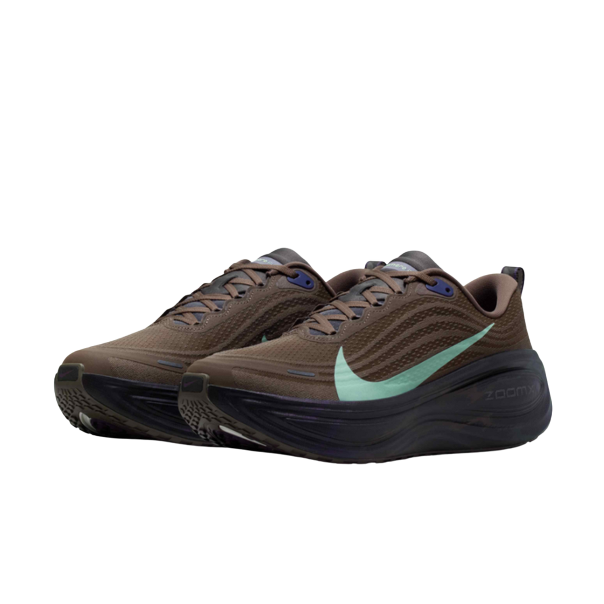 Nike Vomero Plus – Maro | IR7550-030