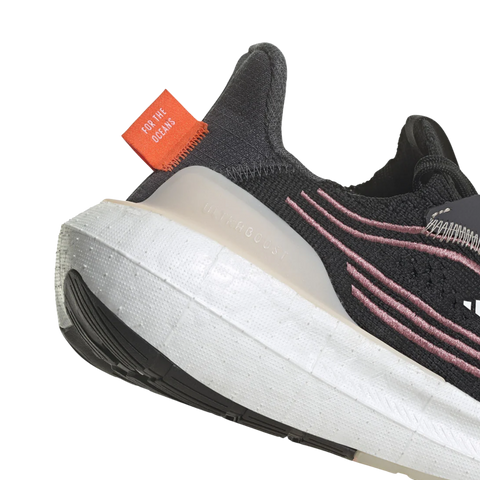 Adidas Ultraboost Light X Parley – Negru/Roz | HQ1399