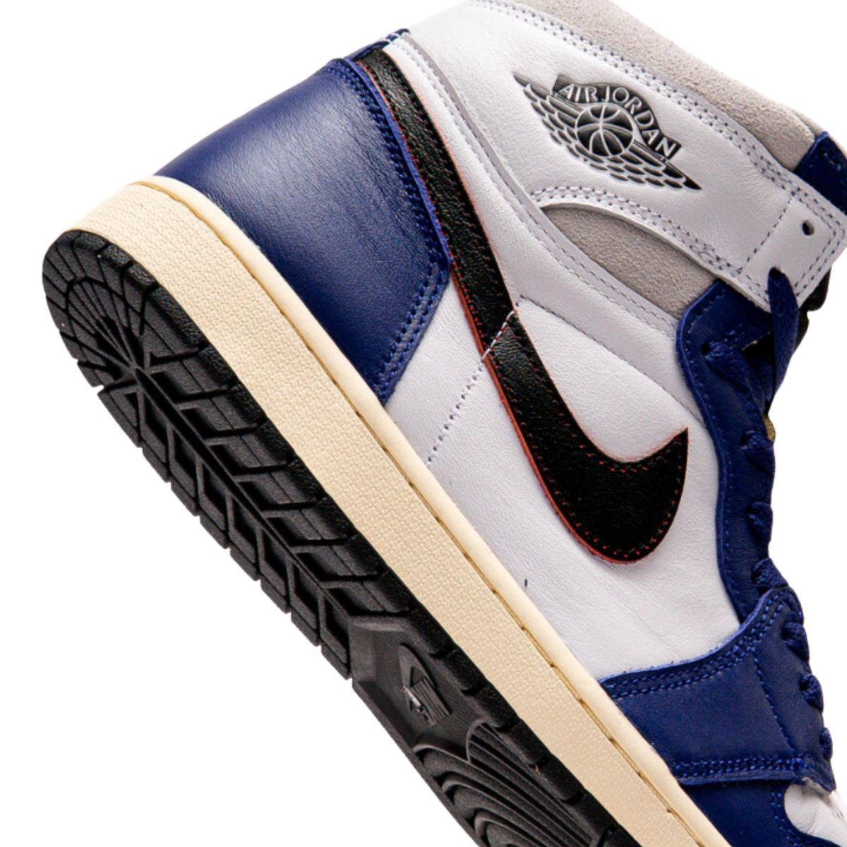 Air Jordan 1 Retro High OG “Deep Royal Blue” | DZ5485-100