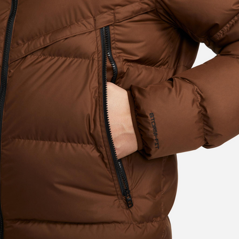 Nike Sportswear Storm-fit Windrunner Primaloft® – Maro | DR9605-259