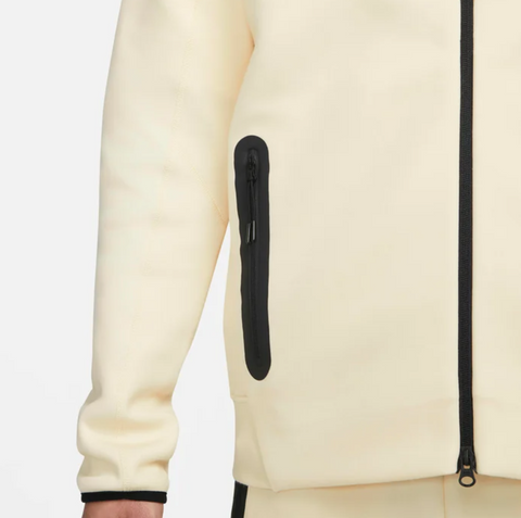 Nike Sportswear Tech Fleece – Crem | FD3285-113