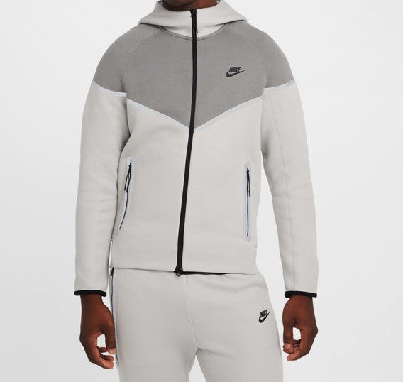 Nike Tech Windrunner – Bej | HQ3746-014