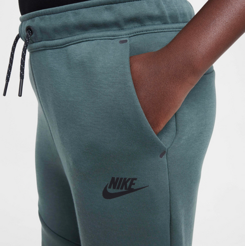 Nike Sportswear Tech Fleece | HV5869