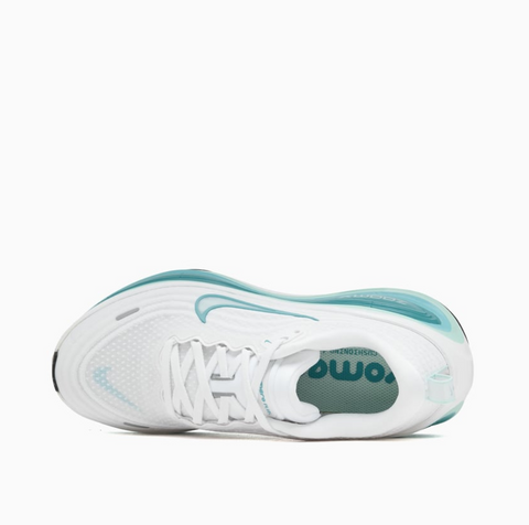NIKE VOMERO PLUS - HV8154-100