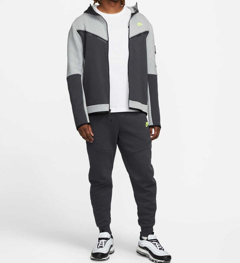 Nike Sportswear Tech Fleece Hanorac – Gri | DV0537-063
