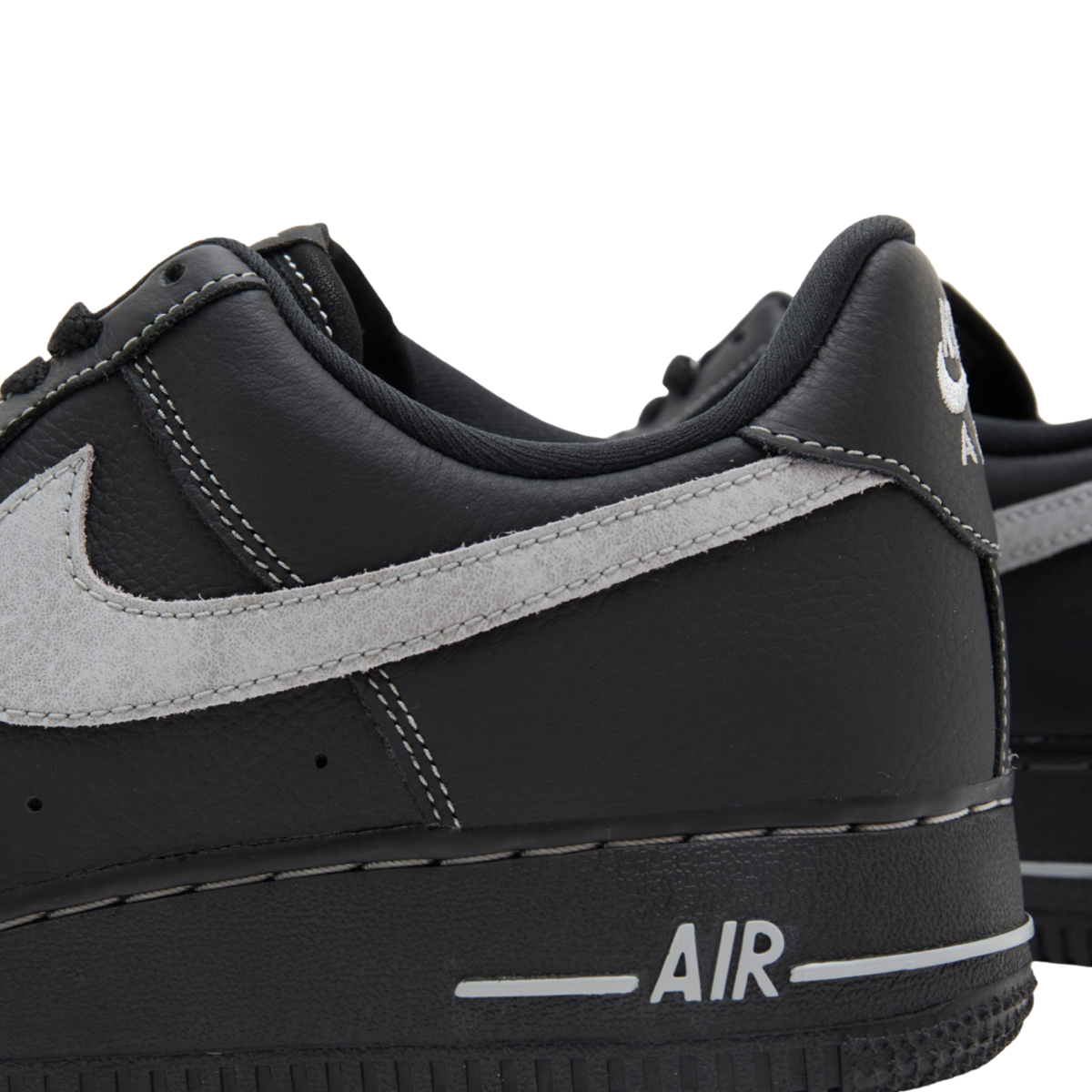 Nike Air Force 1 ’07 LV8 – Negru | HQ2037-006