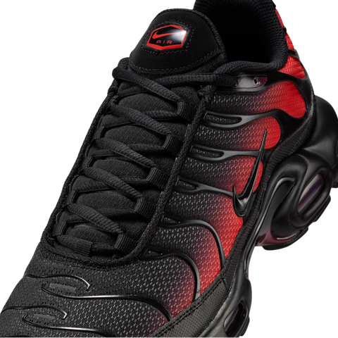 Nike Air Max Plus - Negru/Rosu | DM0032-021