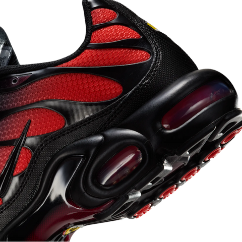 Nike Air Max Plus - Negru/Rosu | DM0032-021