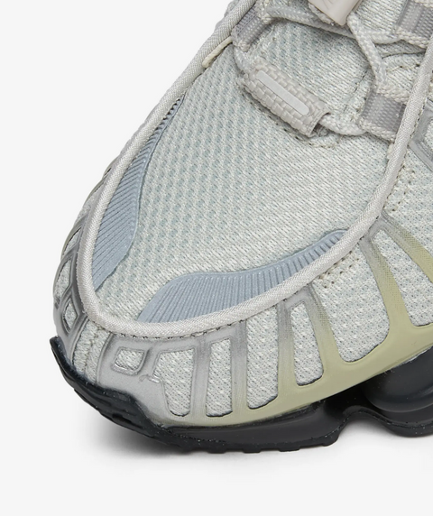 NIKE SHOX TL „LIGHT BONE / OLIVE AURA” – FV0939-002