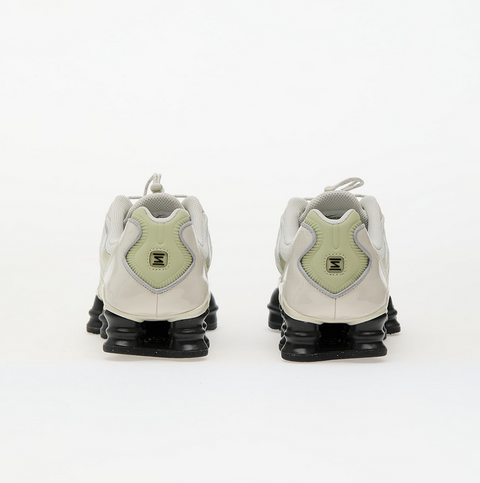 NIKE SHOX TL „LIGHT BONE / OLIVE AURA” – FV0939-002