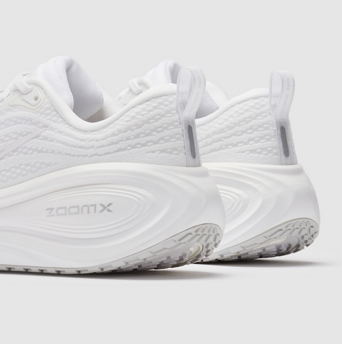 Nike Zoom Vomero Plus “White & Photon Dust” – Alb | HV8154-102
