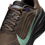 Nike Vomero Plus – Maro | IR7550-030