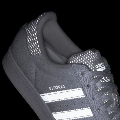 ADIDAS SUPERSTAR ADV X VITORIA - Pantofi casual de stradă – Cod JP5705