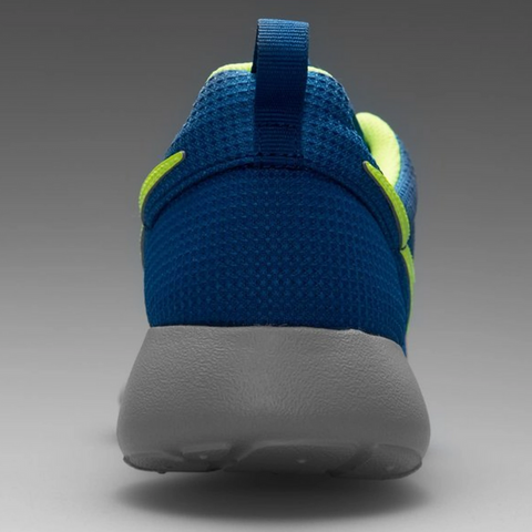 NIKE ROSHERUN (GS) - Pantofi sport de alergare – Cod 599728-407